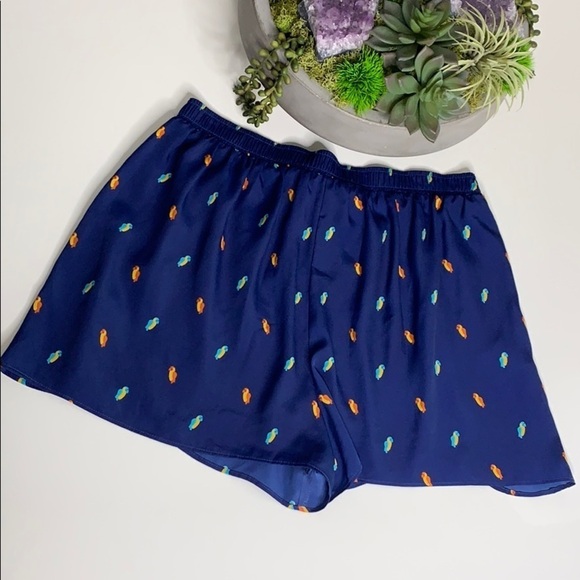 BCBGeneration Parrot Bird free flowing tulip short navy medium women’s - Picture 4 of 8